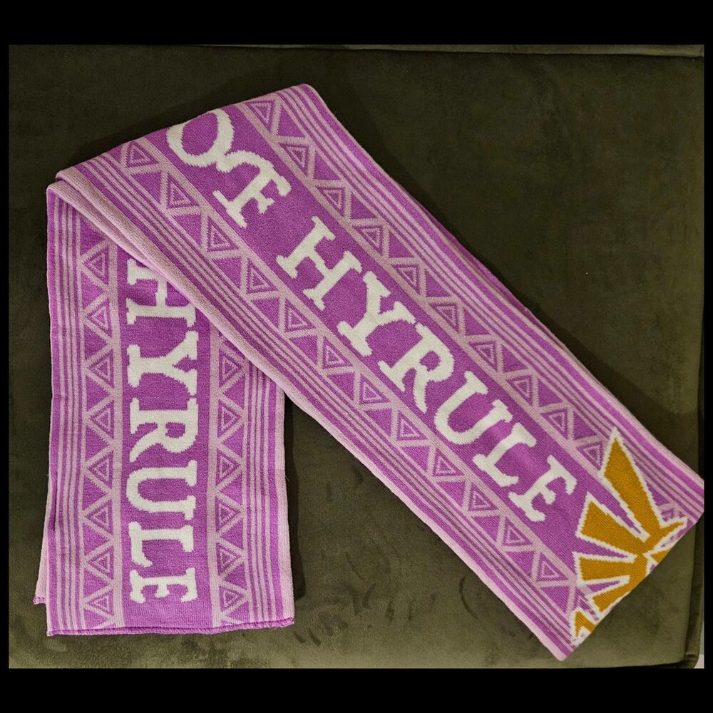 Nintendo Legend of Zelda Scarf & Beanie, Gamer Hyrule Twilight Princess Set - Picture 5 of 8